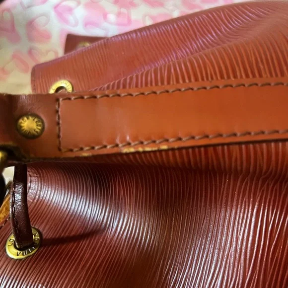 Authentic Louis Vuitton purse and wallet - Picture 11 of 16